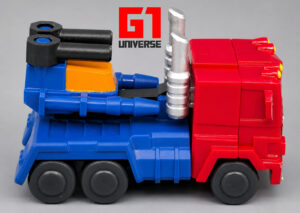 Blokees Transformers Wave 1 Optimus Prime Vehicle Figure Right