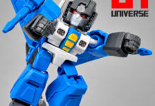 Blokees Transformers Wave 1 Thundercracker Figure Hero Shot