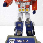 2007 Transformers Carlton Cards Optimus Prime Christmas Ornament Front 2007 Transformers Carlton Cards Optimus Prime Christmas Ornament Front